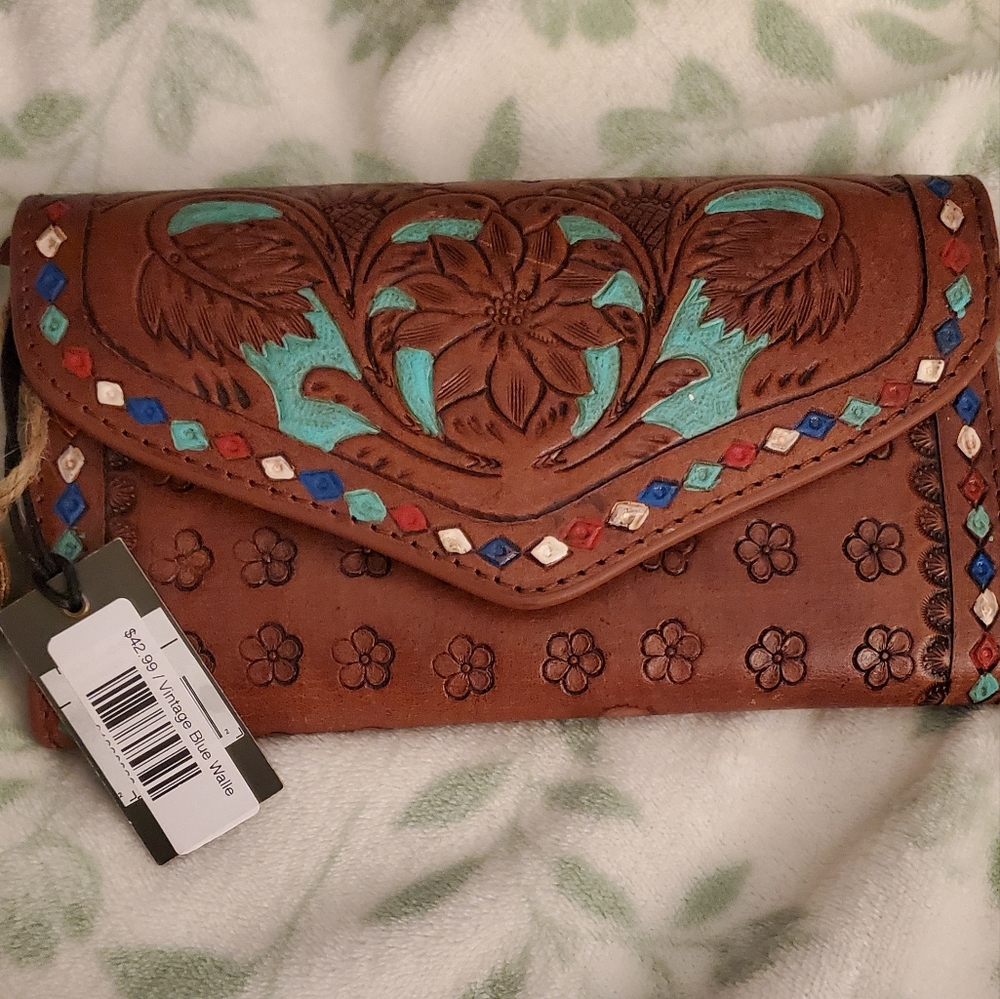 NWT Myra Wallet